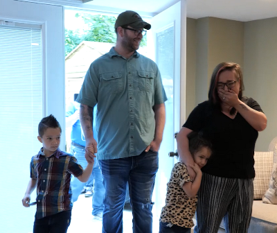 Eric and Ashley enter their new Vet Life Mission apartment
